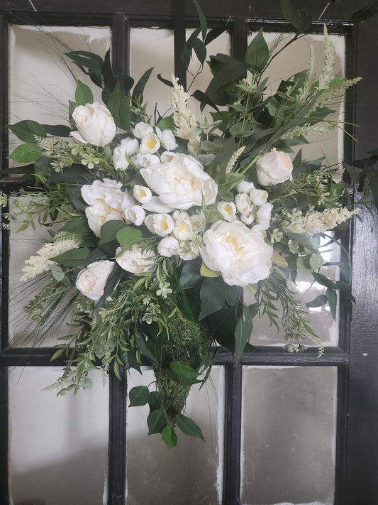 White Peony Door Swag, Elegant Spring Front Door Decor, Ivory Floral Swag for Covered Porch, Romantic Wedding Entry Decor, Moss and Manor